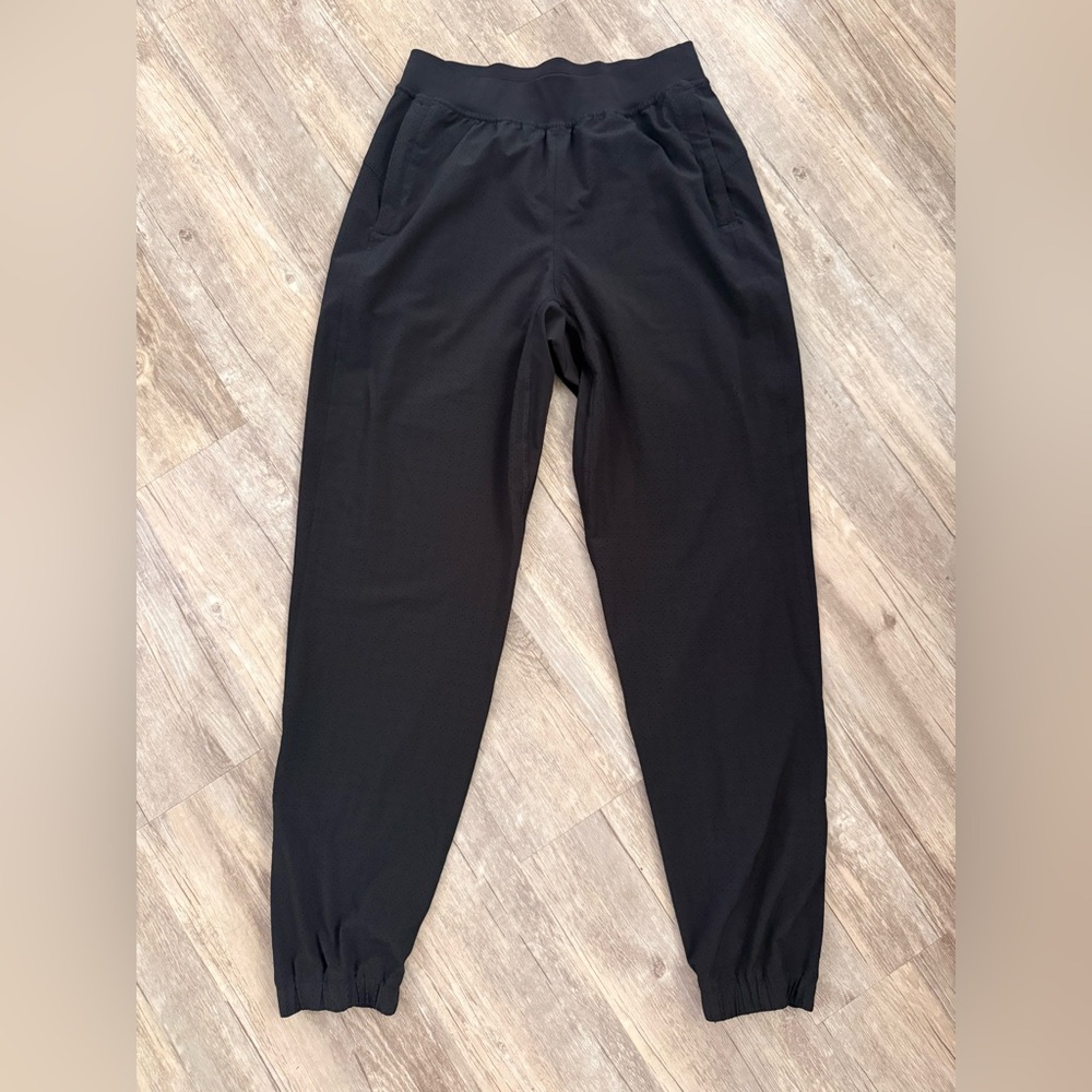 Lululemon Adapted State Perforated High-Rise Jogger black size 4